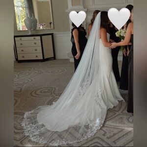 Timeless 90” Lace Appliqué Veil
